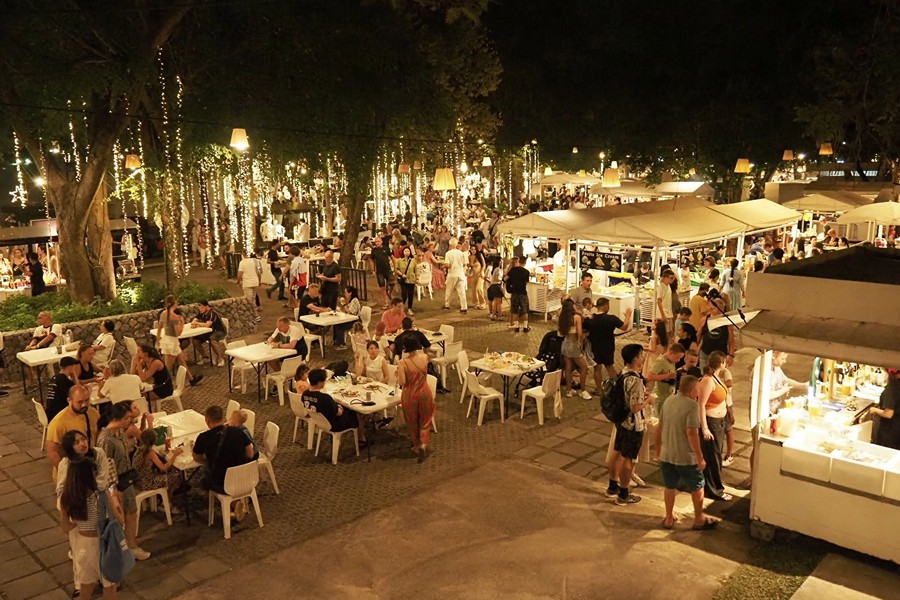 Cicada Market brings together local art, handmade products and evening entertainment.