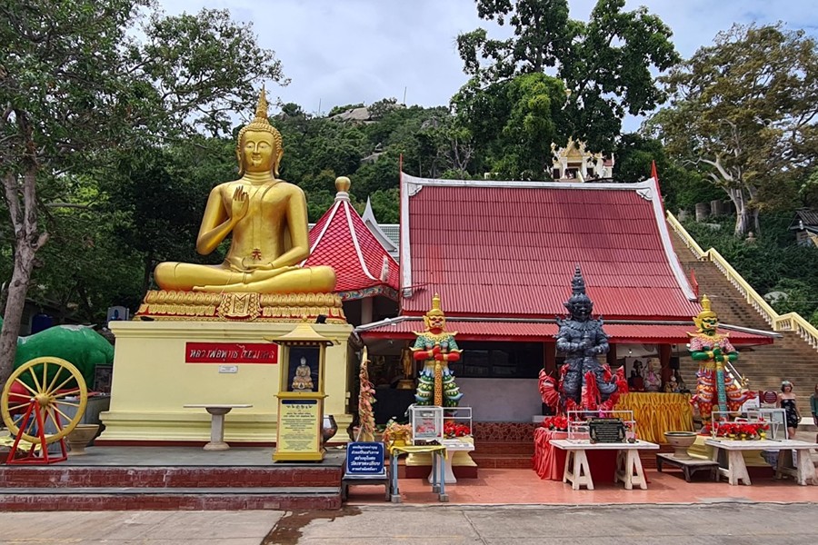 Khao Takiab combines a hilltop temple with panoramic views of the Hua Hin coastline.