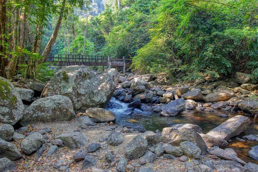Pa La-U Waterfall provides a refreshing nature escape from Hua Hin’s coastline.