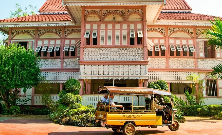 Khum Vongburi Museum, Phrae's distinctive teak architecture