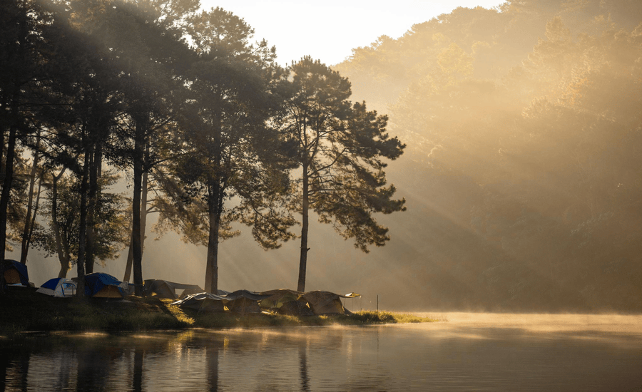 Mist rising over the lake at Pang Oung in the early morning
