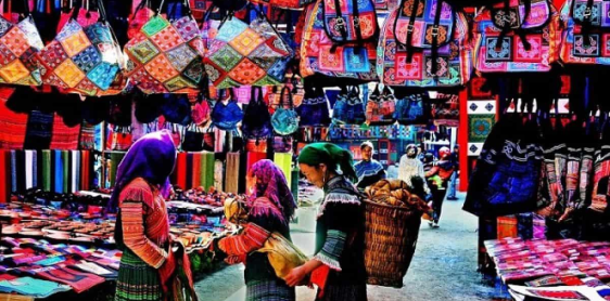 Day 24: Hanoi- HaLong Bay (B/L/D) No guide in Hanoi Train Station - Sharing english speaking guide onboard only