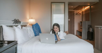 Grand Riverside Hotel