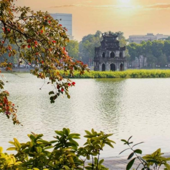 Immerse in Brilliant lands of Bangkok & Northern Vietnam in 11 Days