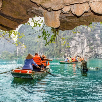 Immerse in Brilliant lands of Bangkok & Northern Vietnam in 11 Days