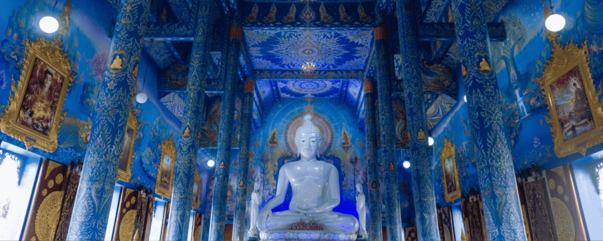 Wat Rong Suea Ten - The Blue Temple of Chiang Rai