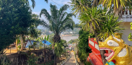 Day 14: Chiang Saen – Houay Xai – Pakbeng (B, L)