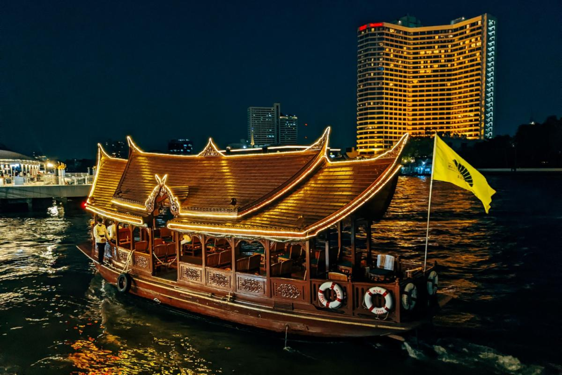 Theme - Cruises