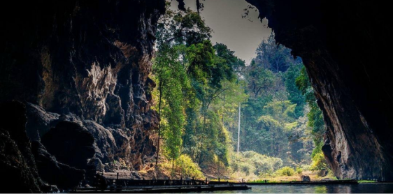 Day 2: Tham Lod Cave/ lisu Hill Tribe village / Lahu Hill Tribe village (B/L)