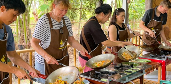 Day 8: Chiang Mai Cooking class (Join-in program) - Flight to Krabi (B/L) Only SIC guide on cooking