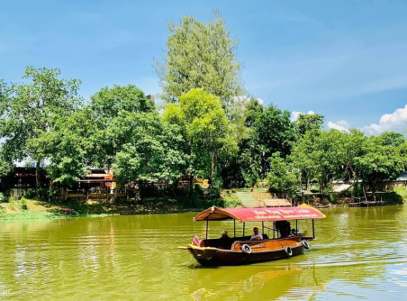 Private Cruise on the Mae Ping River