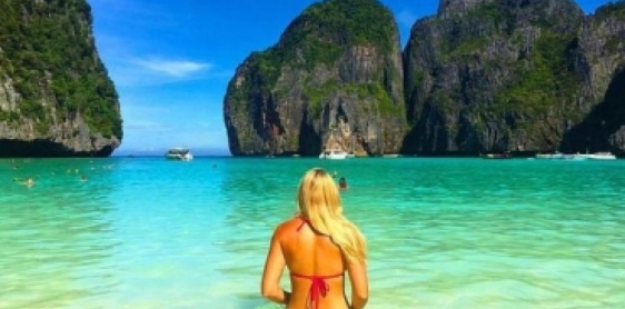 Day 5: Phuket – Koh Phi Phi (B) - no guide