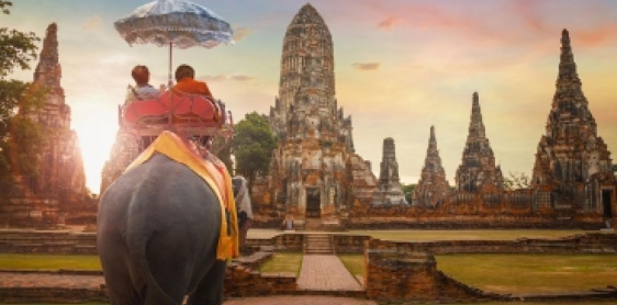 Day 4: Bangkok – Damnoen Saduak Floating market- Flight to Chiang Rai (B)