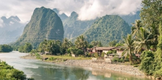 Day 11: Chiang Rai City – Elephant Riding (B)