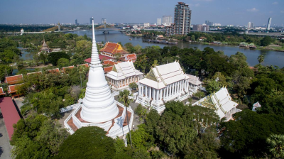 Wat Chaloem Phra Kiat Worawiharn