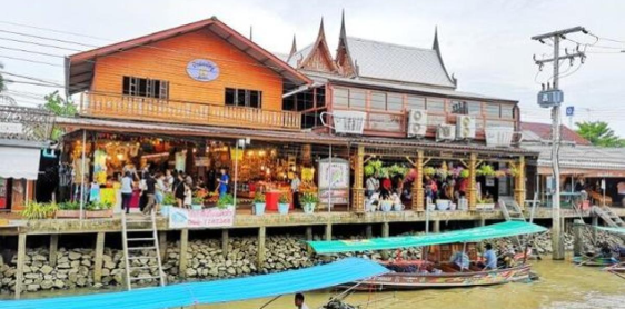 Day 9: Bangkok – MaeKlong Railway - Damnoen Saduak Floating Market – Bangkok (B)