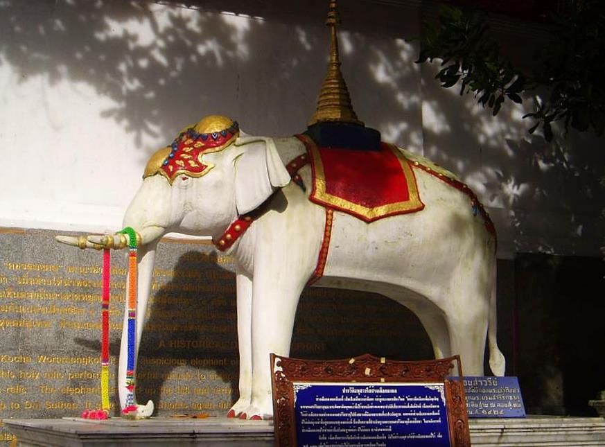 wat-phra-that-doi-suthep-4