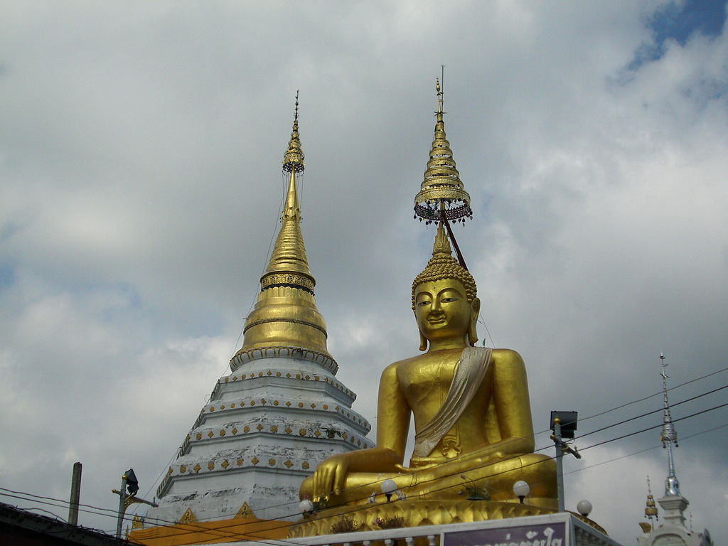 top-temples-to-see-in-chiang-mai-wat-chiang-yuen