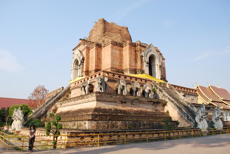 top-temples-to-see-in-chiang-mai-wat-chedi-luang
