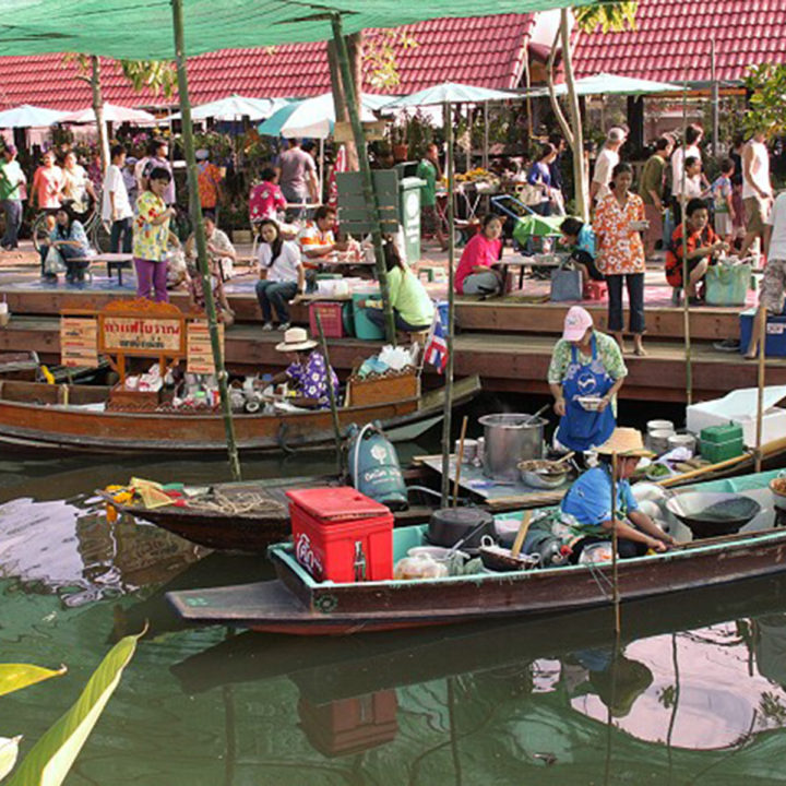 Bang Namphueng Floating Market - Thai Unika Travel