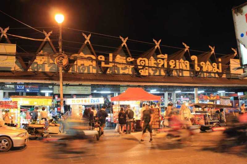 best-attractions-in-chiang-mai-gate-market