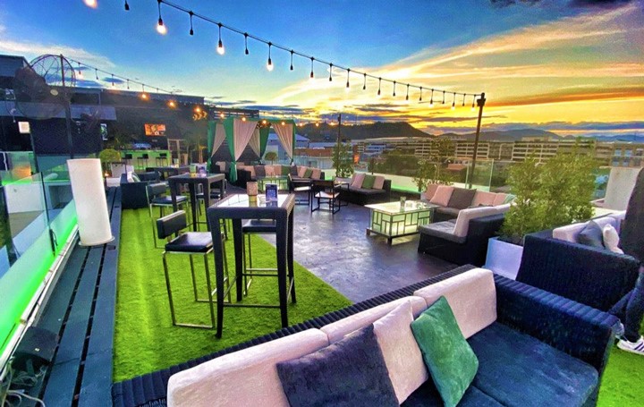 Best-rooftop-bars-in-Hua-Hin-EAST-rooftop