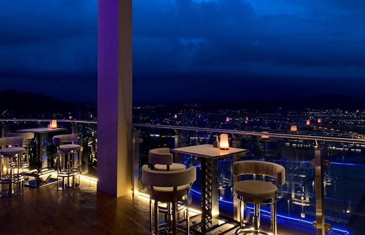 Best-rooftop-bars-in-Hua-Hin-Vana-Nava-Sky-Bar