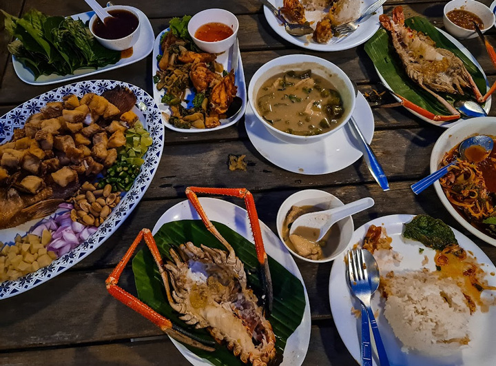 Restaurants-in-Ayutthaya-Ban-U-Thong