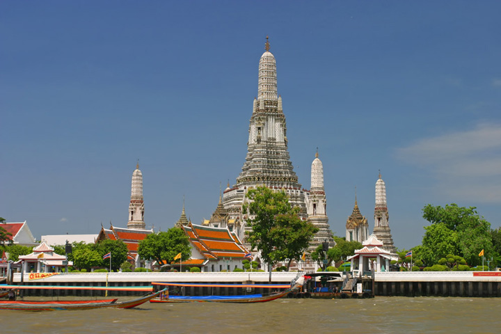 Thailand in August Wat Arun - Bangkok